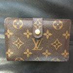 LOUIS VUITTON(ルイヴィトン)モノグラム二つ折り財布のホツレ、スレ、剥がれ補修と染め直し