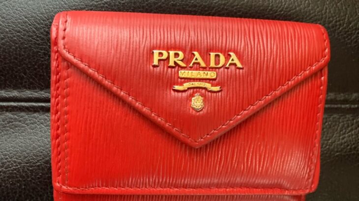 PRADA(プラダ)エピ三つ折り財布のスレ、黒ずみを全体補修&染め直し