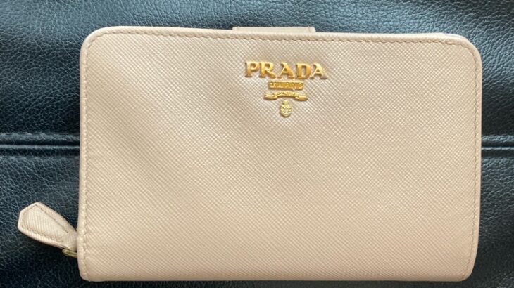 PRADA(プラダ)二つ折り財布のスレ、色落ちを全体補修＆染め直し