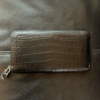 LOUIS VUITTON(ルイヴィトン)クロコダイル長財布ブラウンメタリックゴールドのスレ、色落ちを全体補修&黒に染め直し